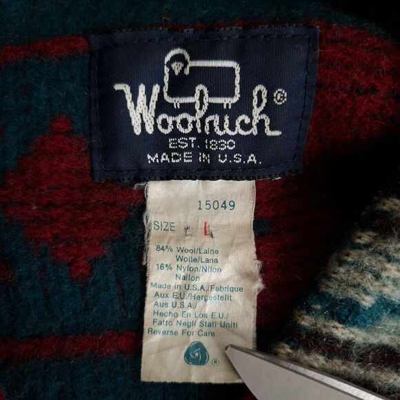 Vintage Woolrich Poncho Jacket Men Large Wool Aztec Hooded Baja Jacket USA - Picture 16 of 16